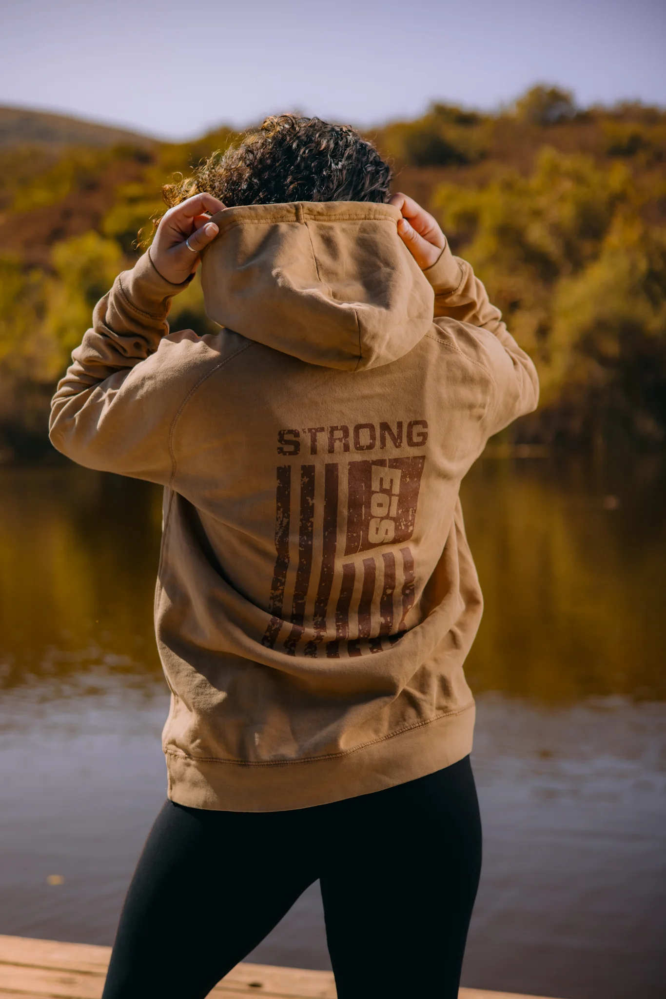 Men's EōS Flag Vintage Raglan Hoodie - Vintage Camel - Image 3