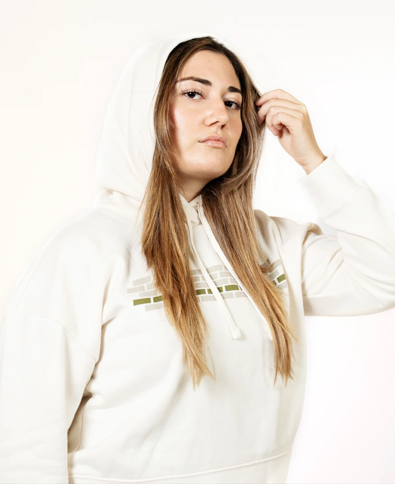 Women's EōS Brick Wall Fleece Hoodie - Gardenia - Image 4